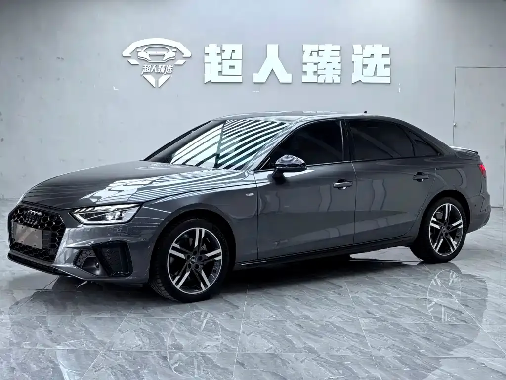 Audi A4L 2022 из CN, фото 1