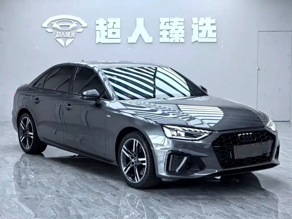 Audi A4L 2022 из CN, фото 3