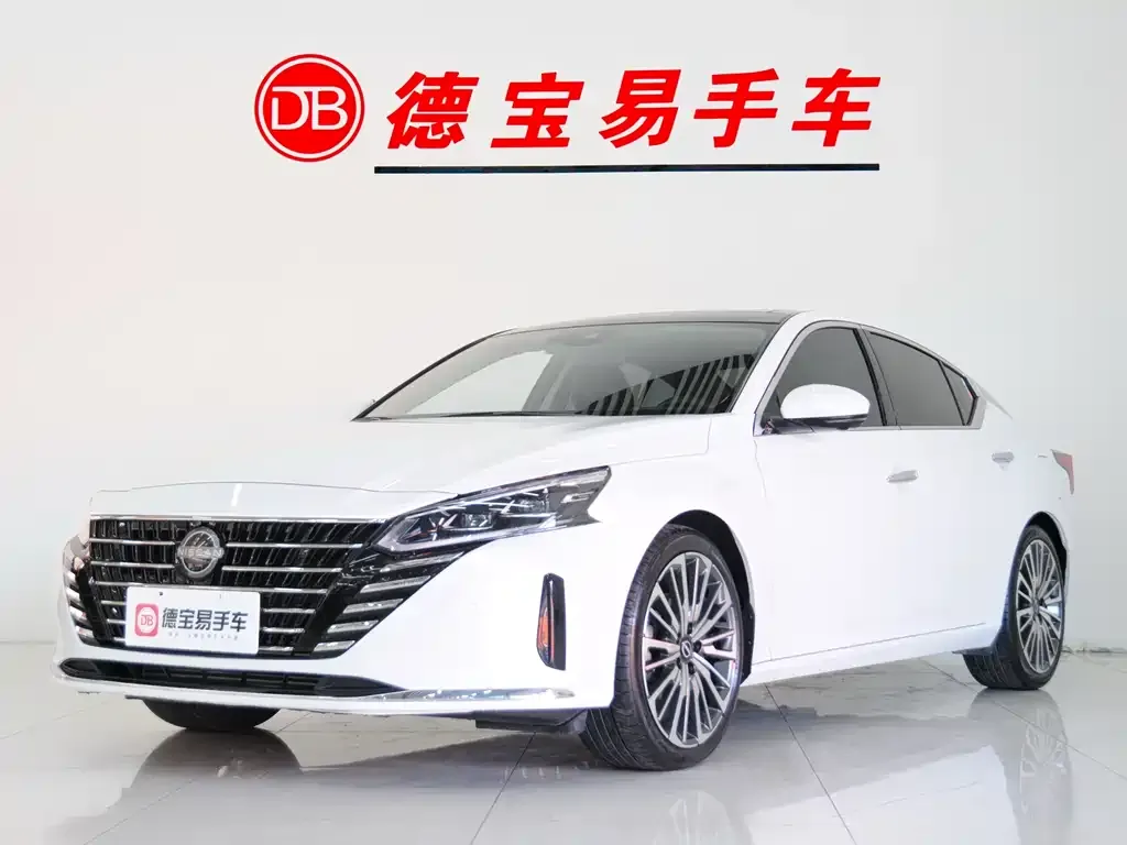 Nissan Teana — фото 1