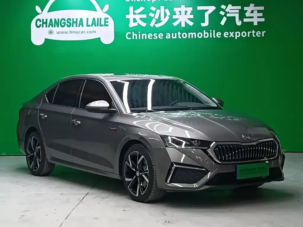 Skoda Octavia — фото 3