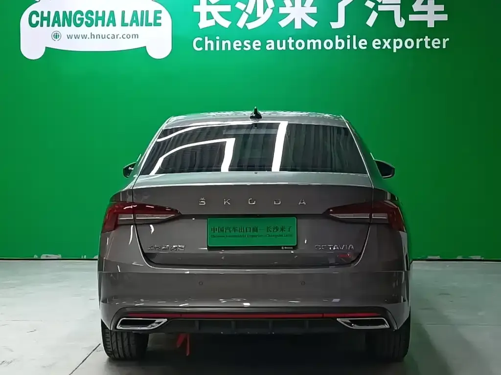Skoda Octavia — фото 5