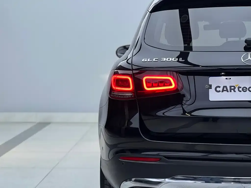 Mercedes-Benz GLC 2022 из CN, фото 2
