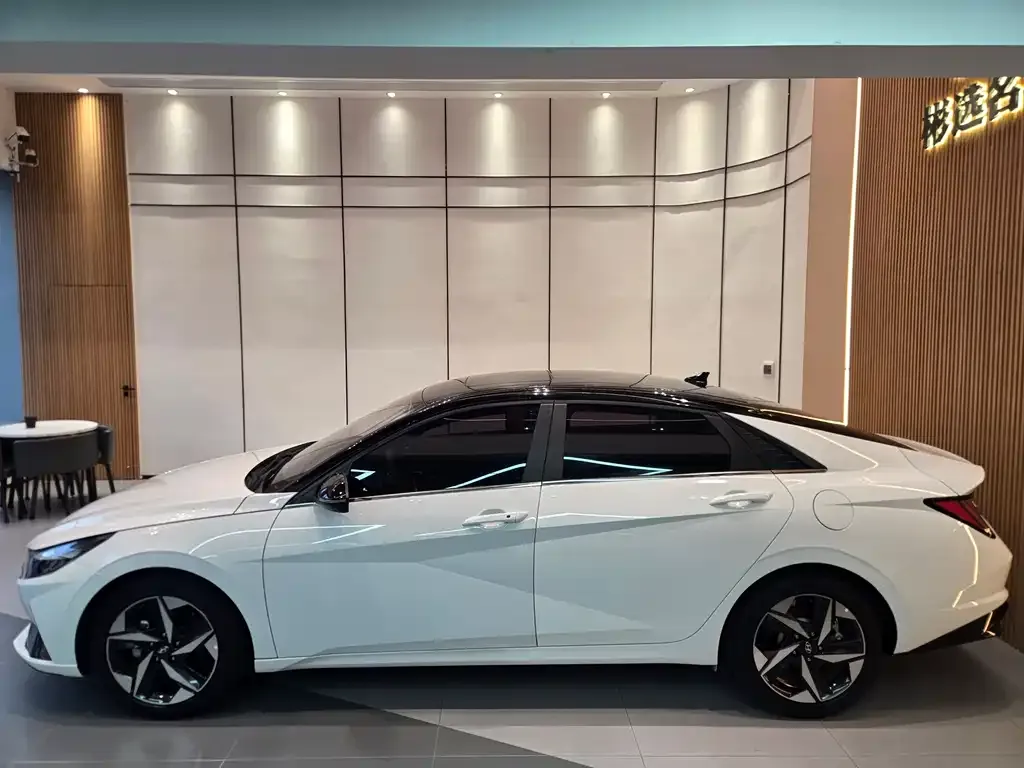 Hyundai Elantra 2021 из CN, фото 6