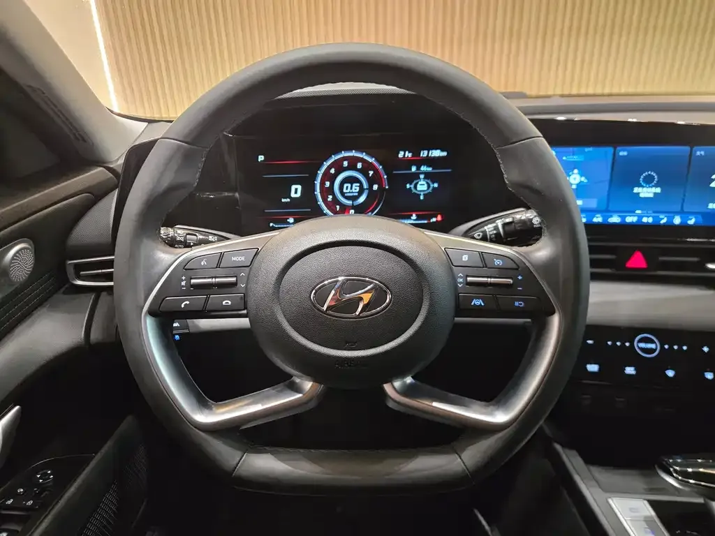 Hyundai Elantra 2021 из CN, фото 8