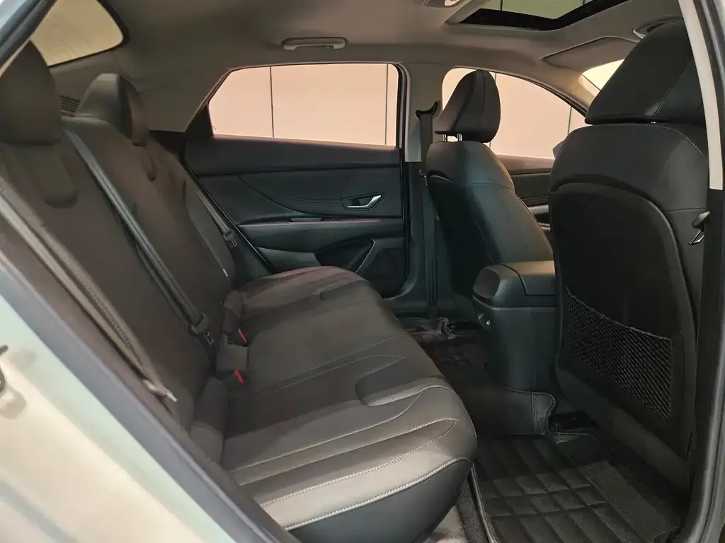 Hyundai Elantra 2021 из CN, фото 2