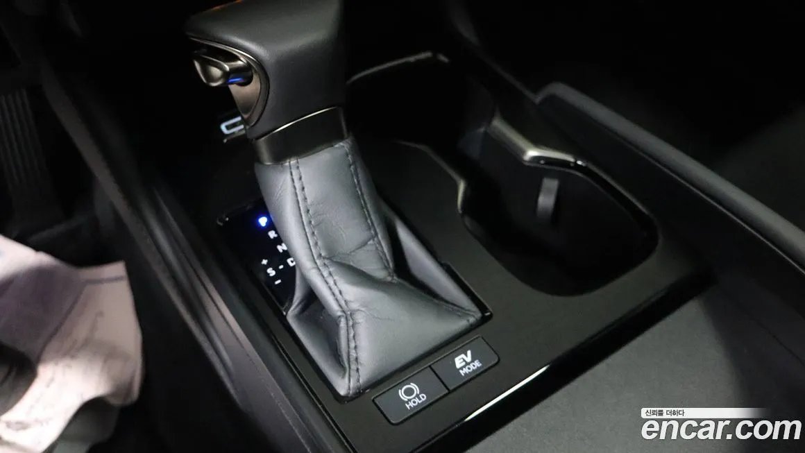 Lexus ES 2026 из KR, фото 2