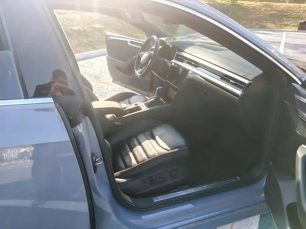 Volkswagen CC 2022 из CN, фото 7