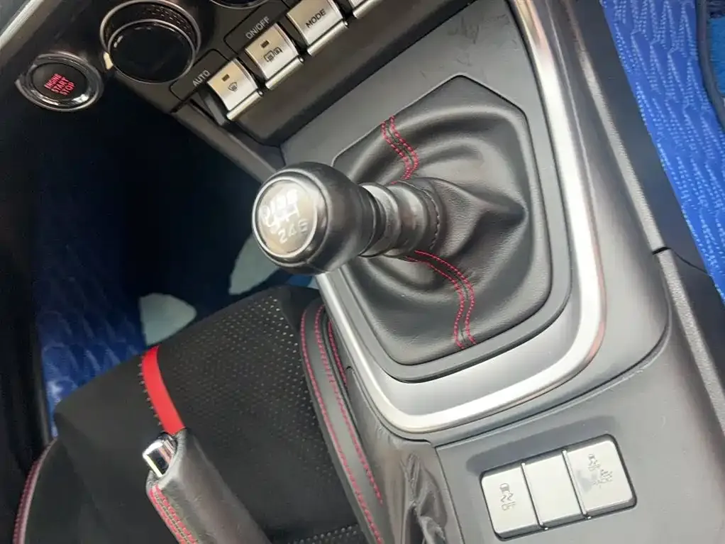 Subaru BRZ 2022 из CN, фото 2