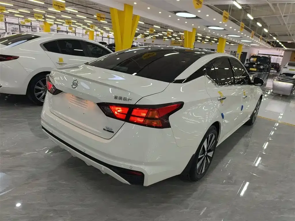 Nissan Teana 2023 из CN, фото 4
