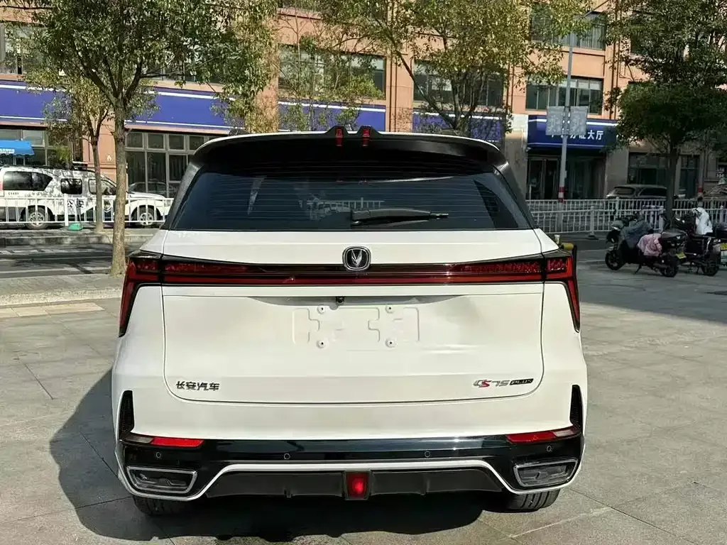 Changan CS75PLUS — фото 10