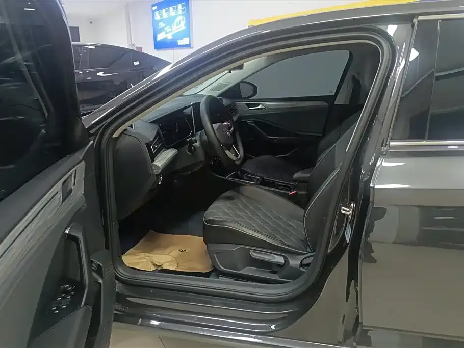 Volkswagen Sagitar 2024 из CN, фото 9