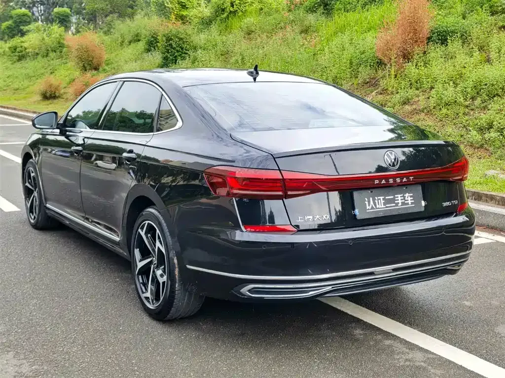 Volkswagen Passat — фото 9