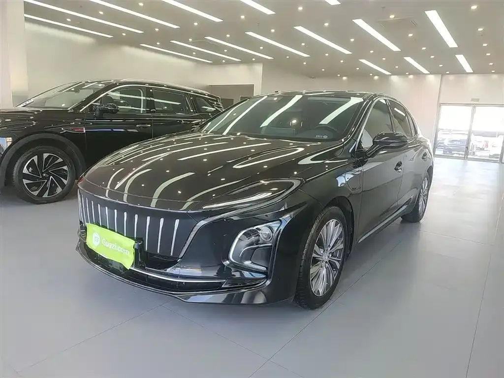 Hongqi E-QM5 — фото 3