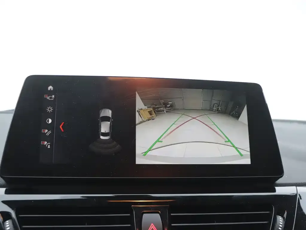BMW 1 Series 2023 из CN, фото 10