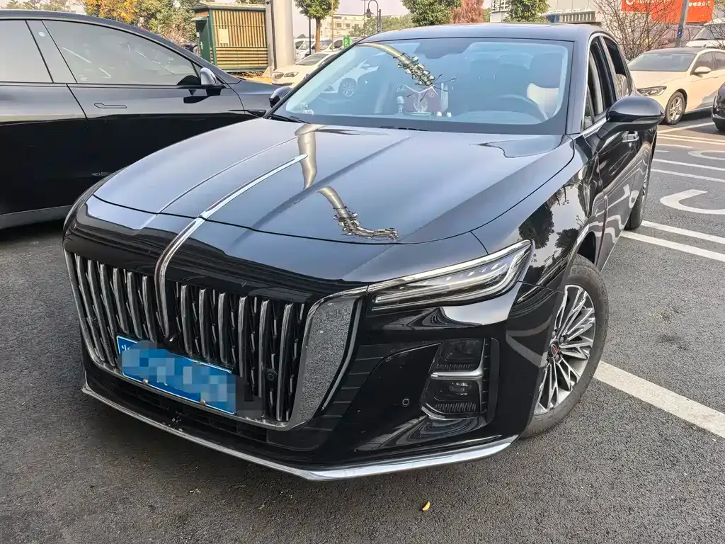 Hongqi H5 — фото 1