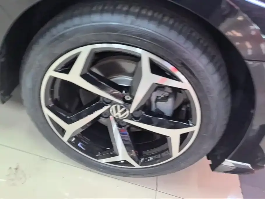 Volkswagen Magotan 2024 из CN, фото 9