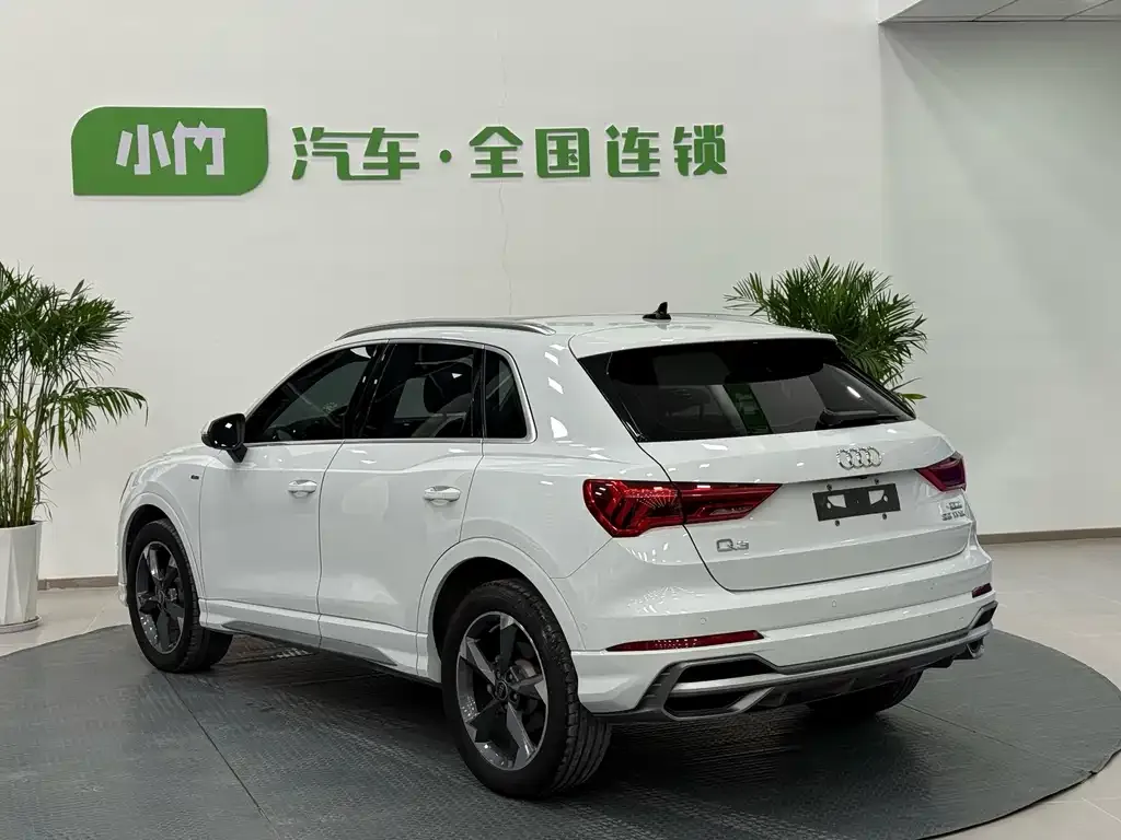 Audi Q3 2021 из CN, фото 3