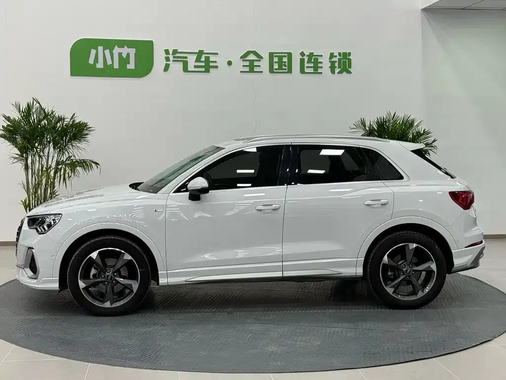 Audi Q3 2021 из CN, фото 5