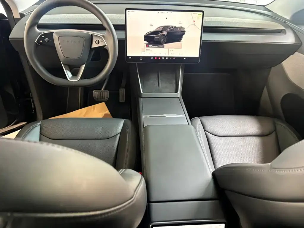 Tesla Model Y — фото 9