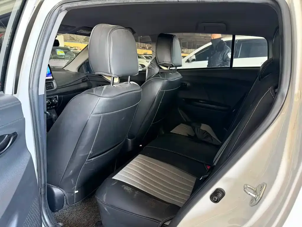 Toyota Yaris L 2022 из CN, фото 9