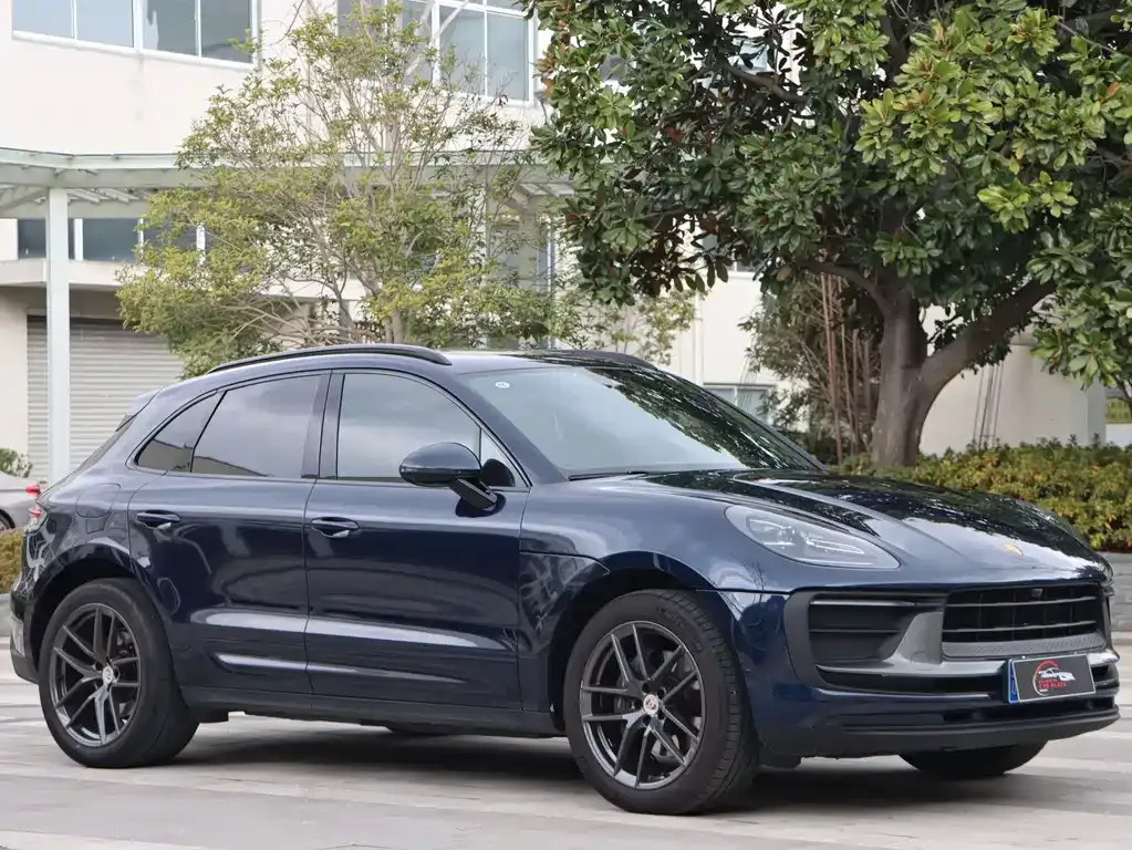 Porsche Macan — фото 1
