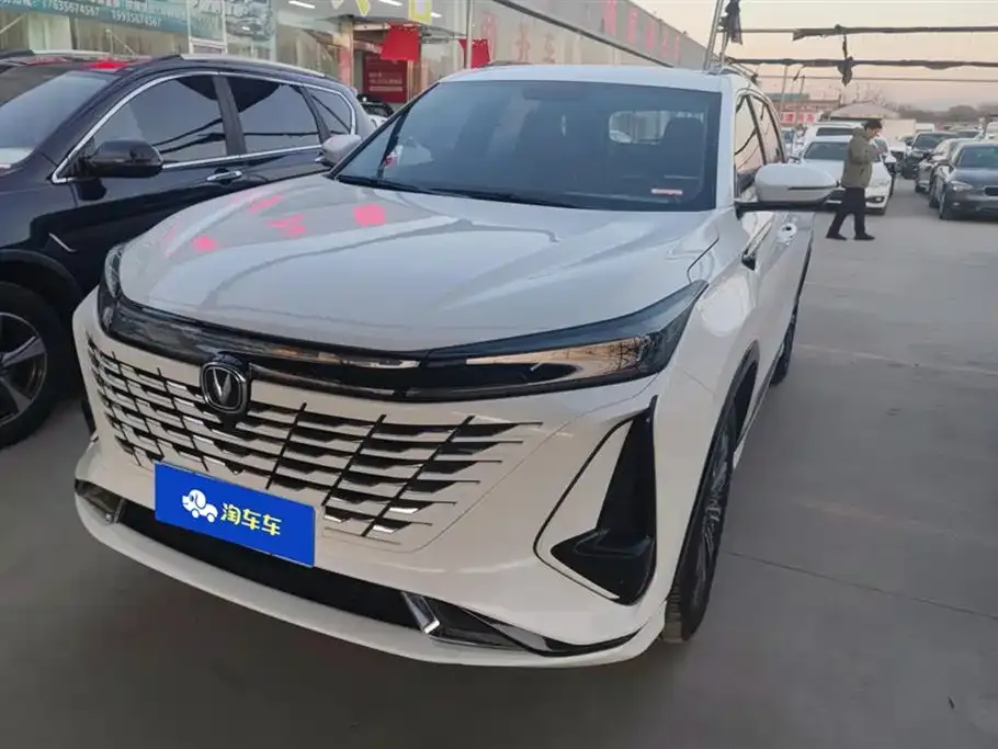 Changan CS75PLUS — фото 1