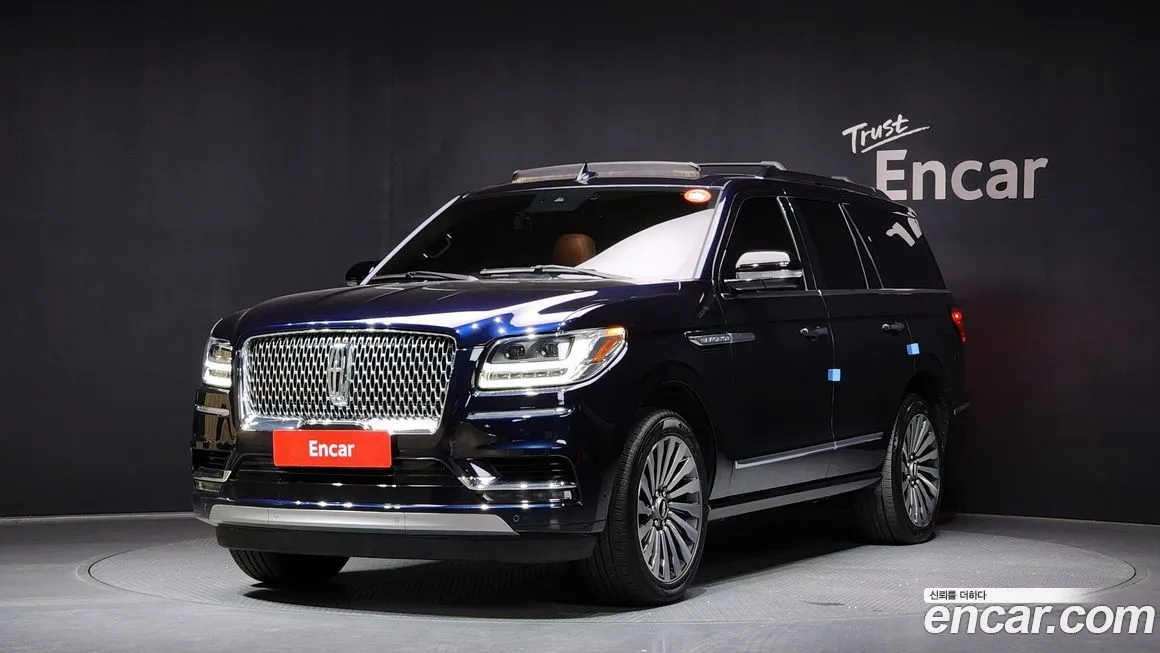 Lincoln Navigator — фото 1