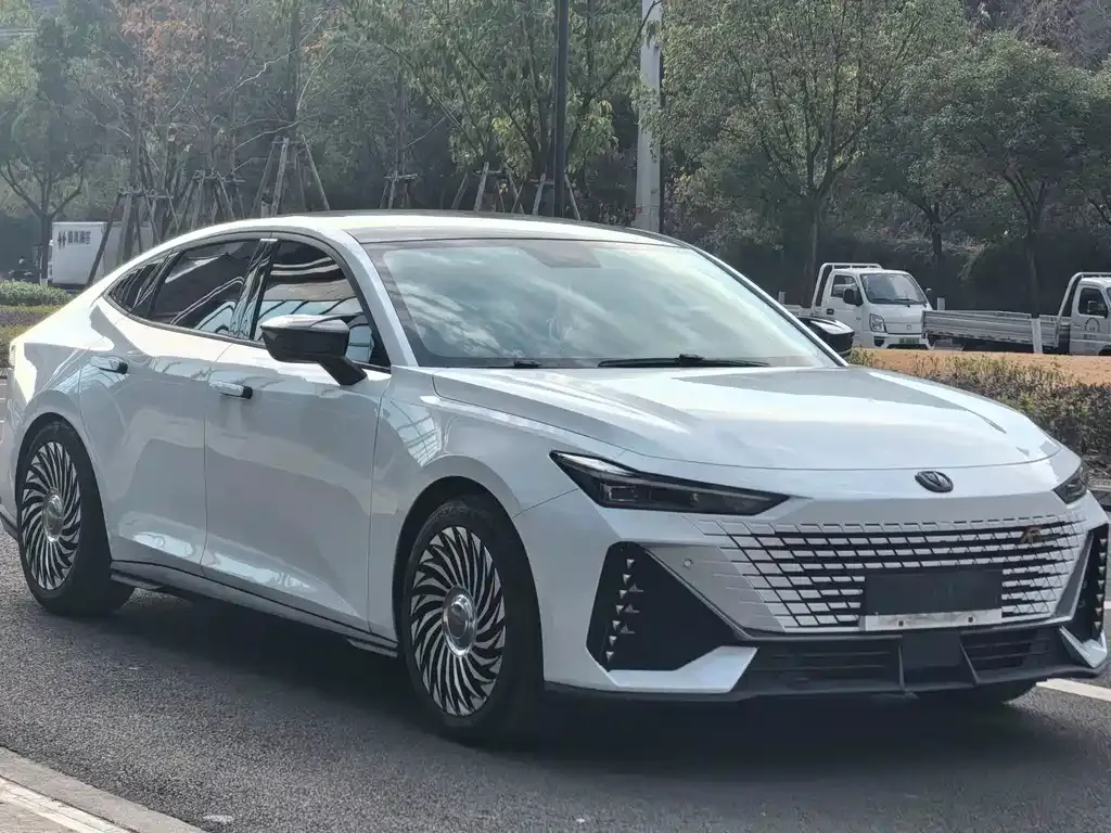 Changan UNI-V 2022 из CN, фото 9