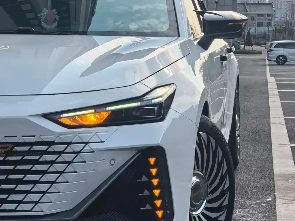 Changan UNI-V 2022 из CN, фото 8