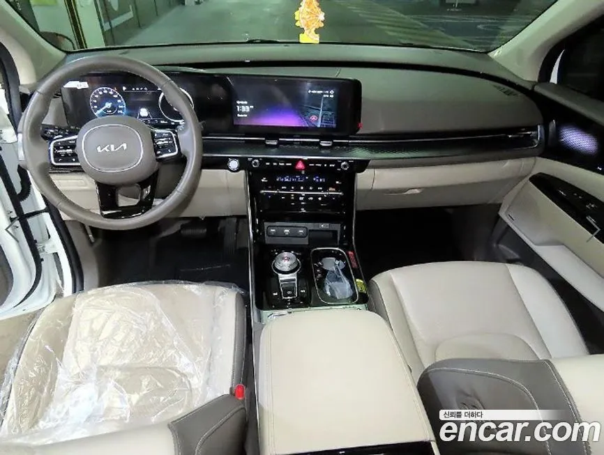 Kia Carnival — фото 10