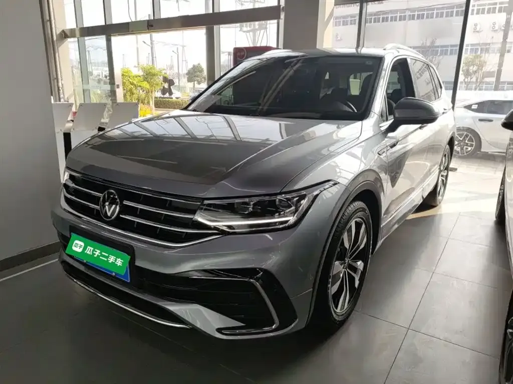 Volkswagen Tiguan L 2023 из CN, фото 6