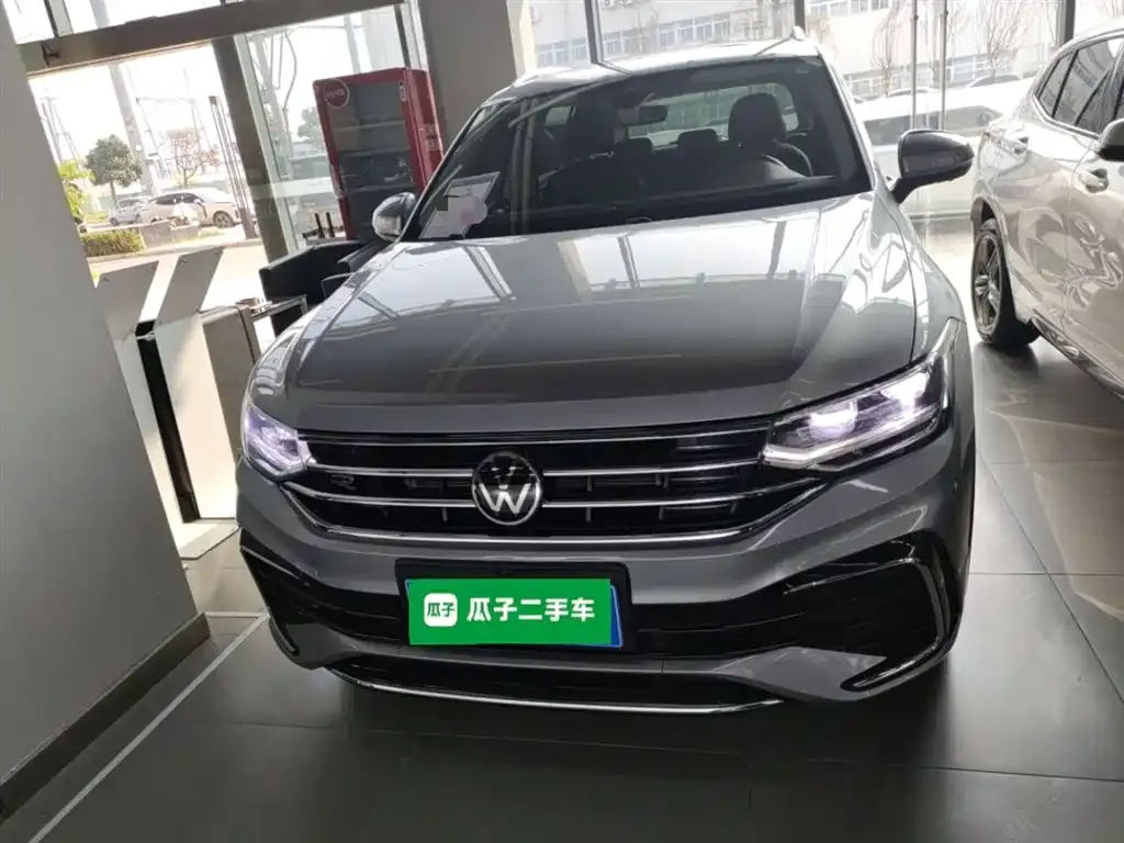 Volkswagen Tiguan L 2023 из CN, фото 7