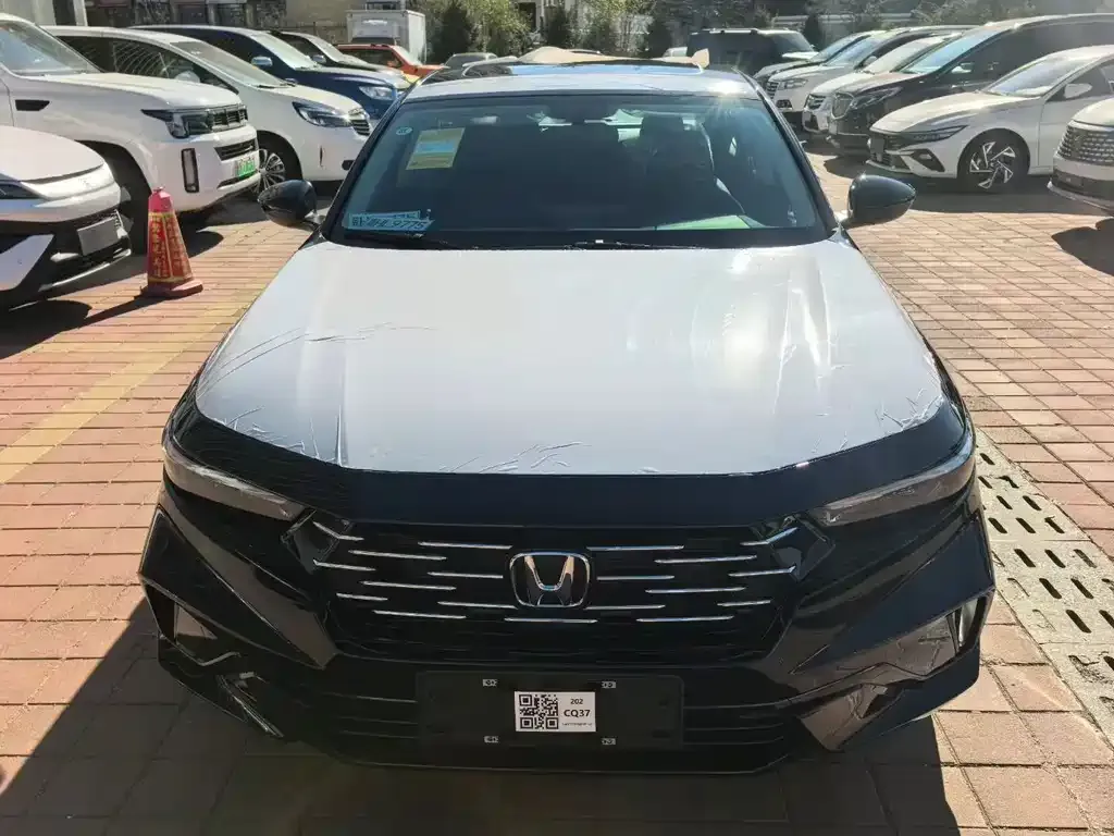 Honda Accord — фото 9