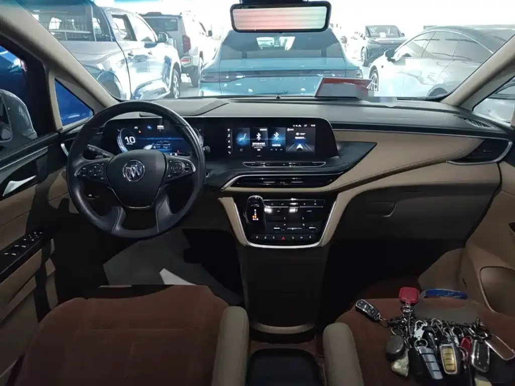 Buick GL8 2022 из CN, фото 2
