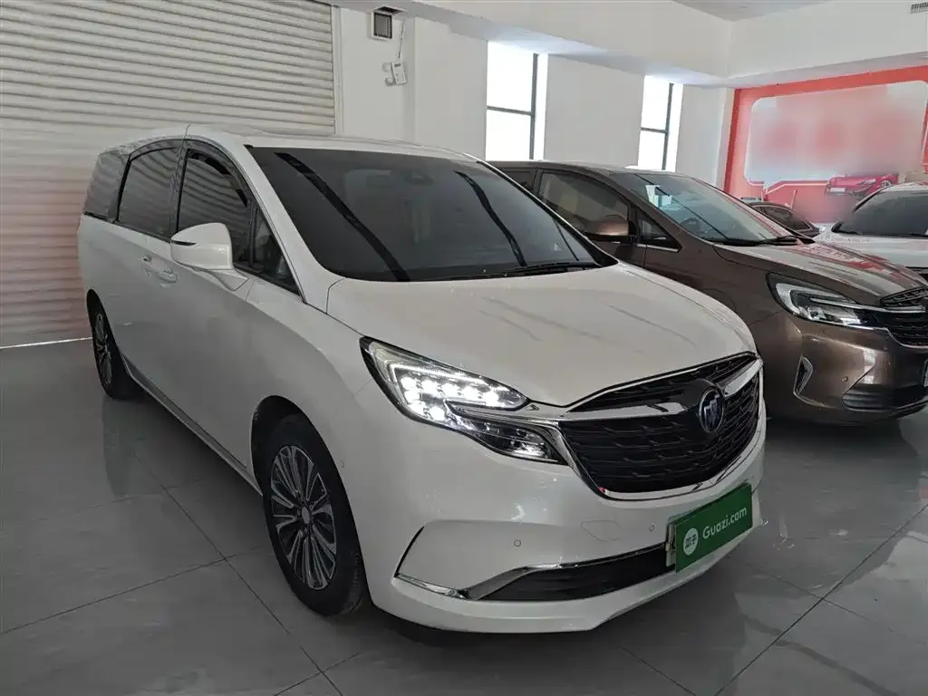Buick GL8 2022 из CN, фото 3