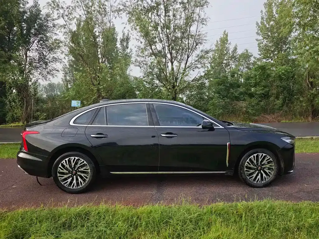 Hongqi H5 2025 из CN, фото 3
