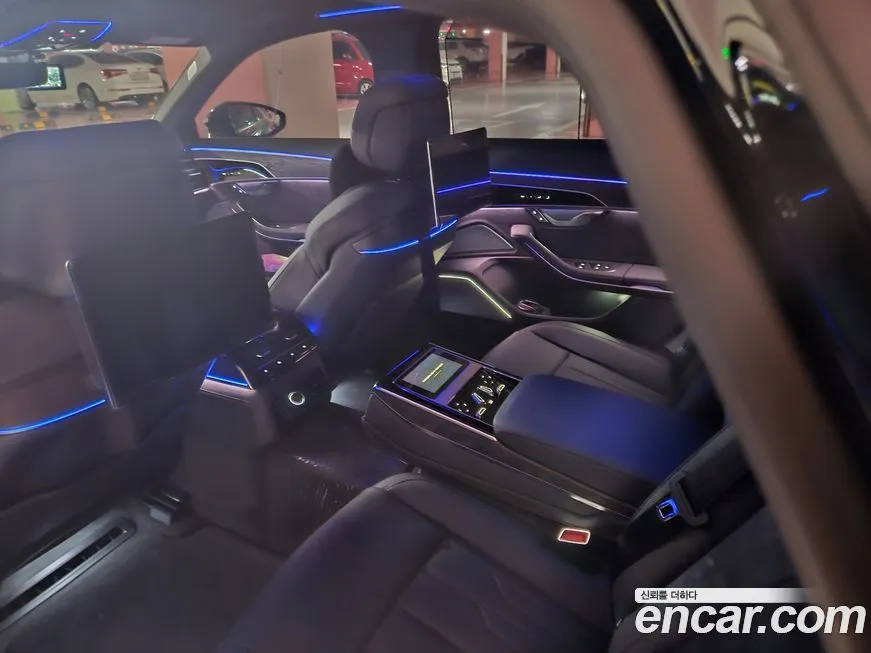 Audi A8 2023 из KR, фото 4
