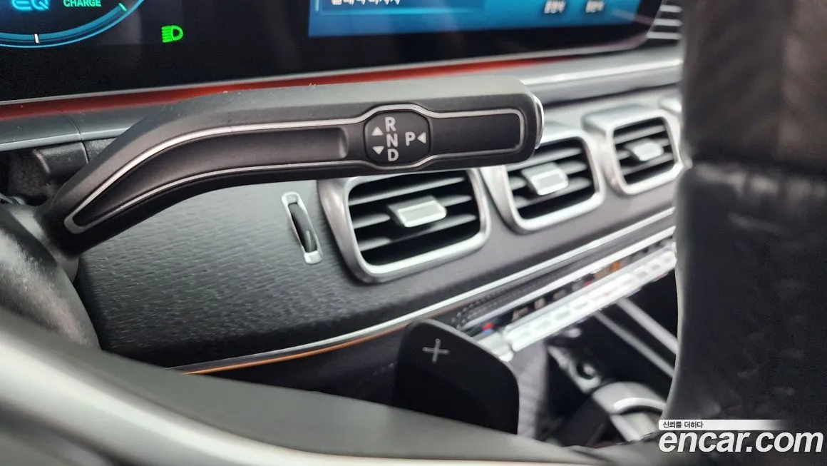 Mercedes-Benz GLS-Class — фото 8