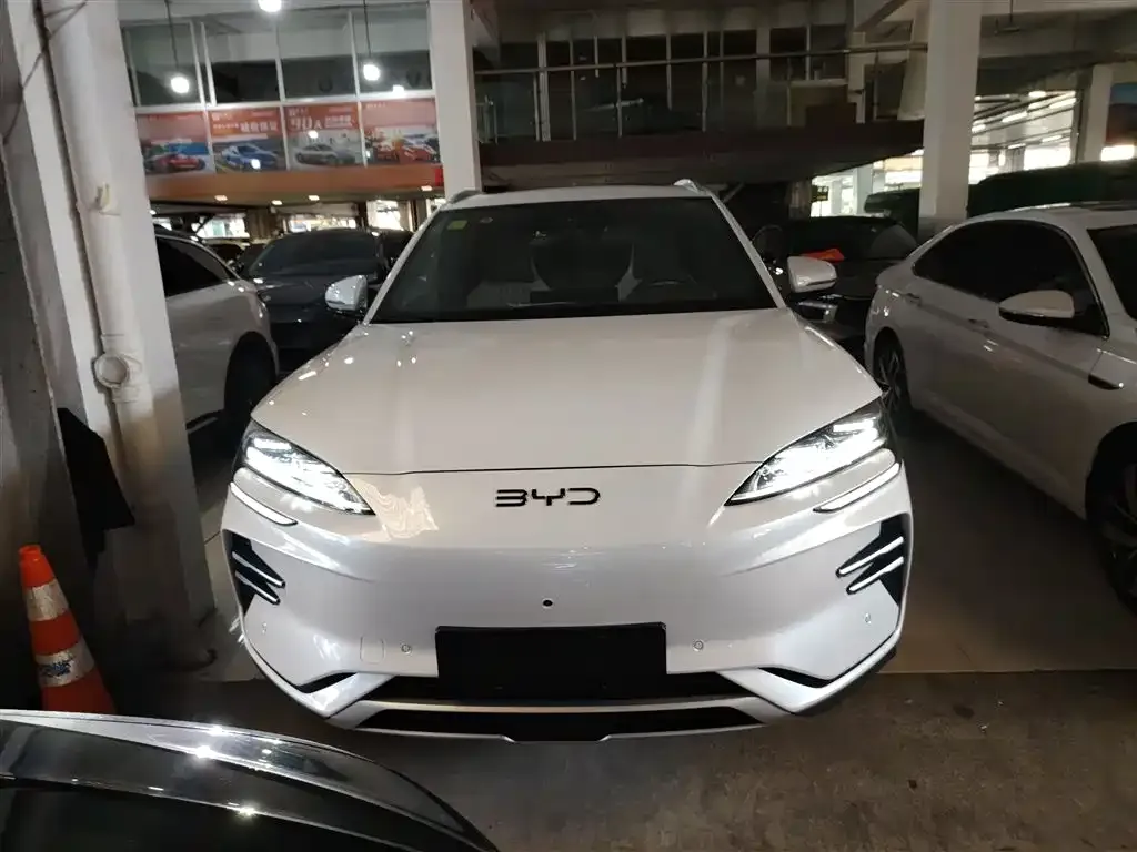 BYD PLUS New Energy — фото 3