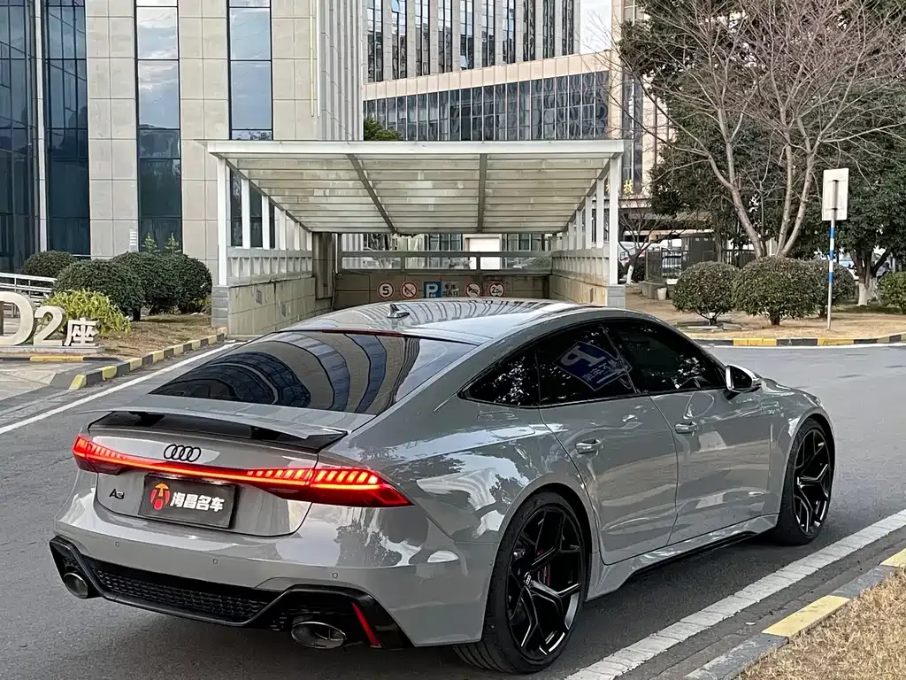 Audi RS 7 2021 из CN, фото 6