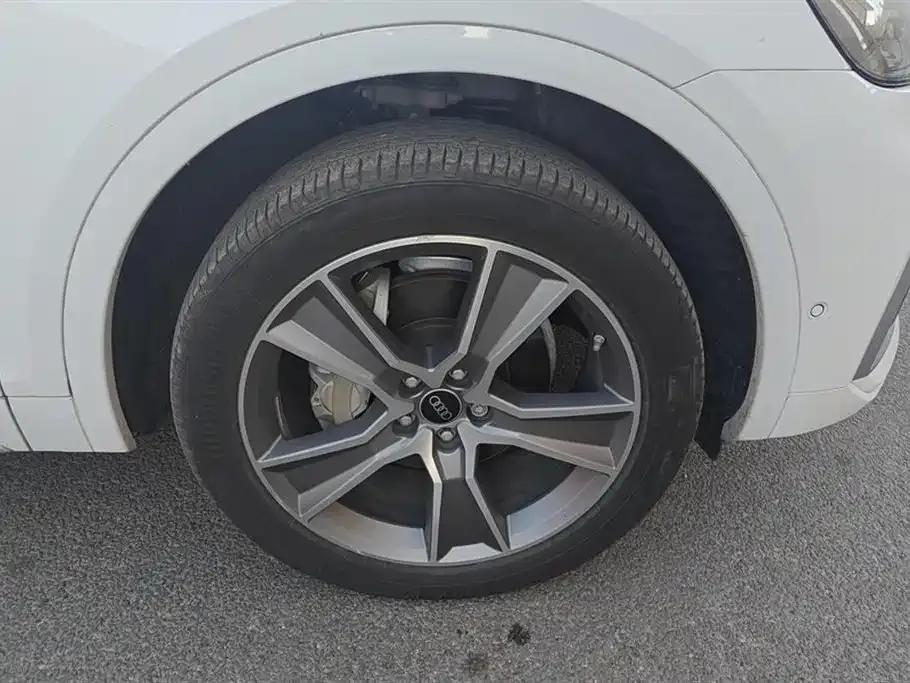 Audi Q5L 2021 из CN, фото 9