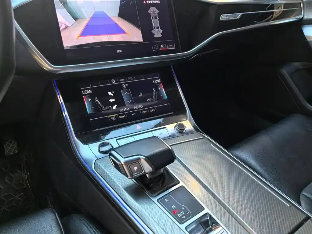 Audi A6L 2023 из CN, фото 10