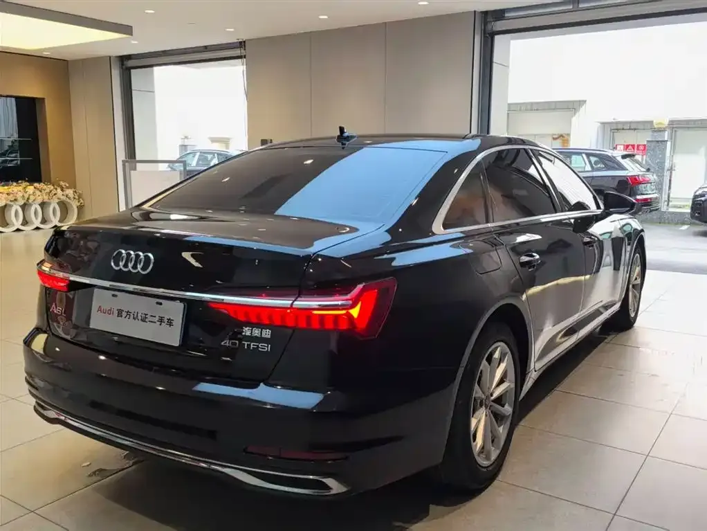 Audi A6L 2023 из CN, фото 6