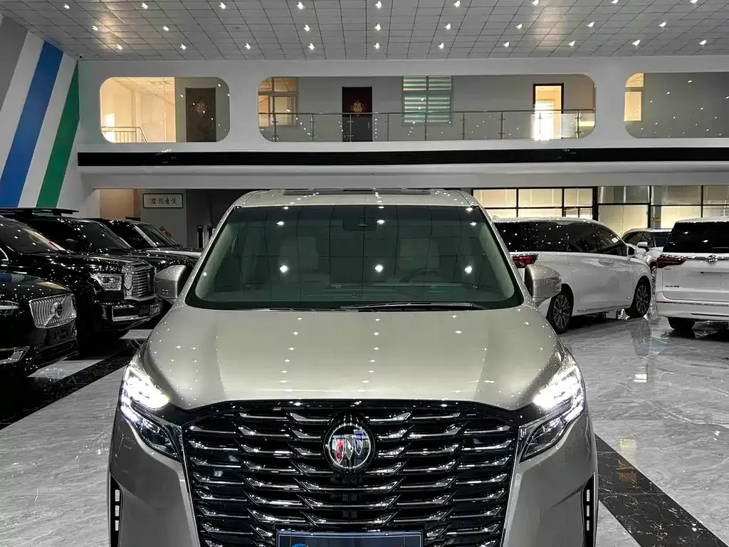 Buick GL8 2023 из CN, фото 5