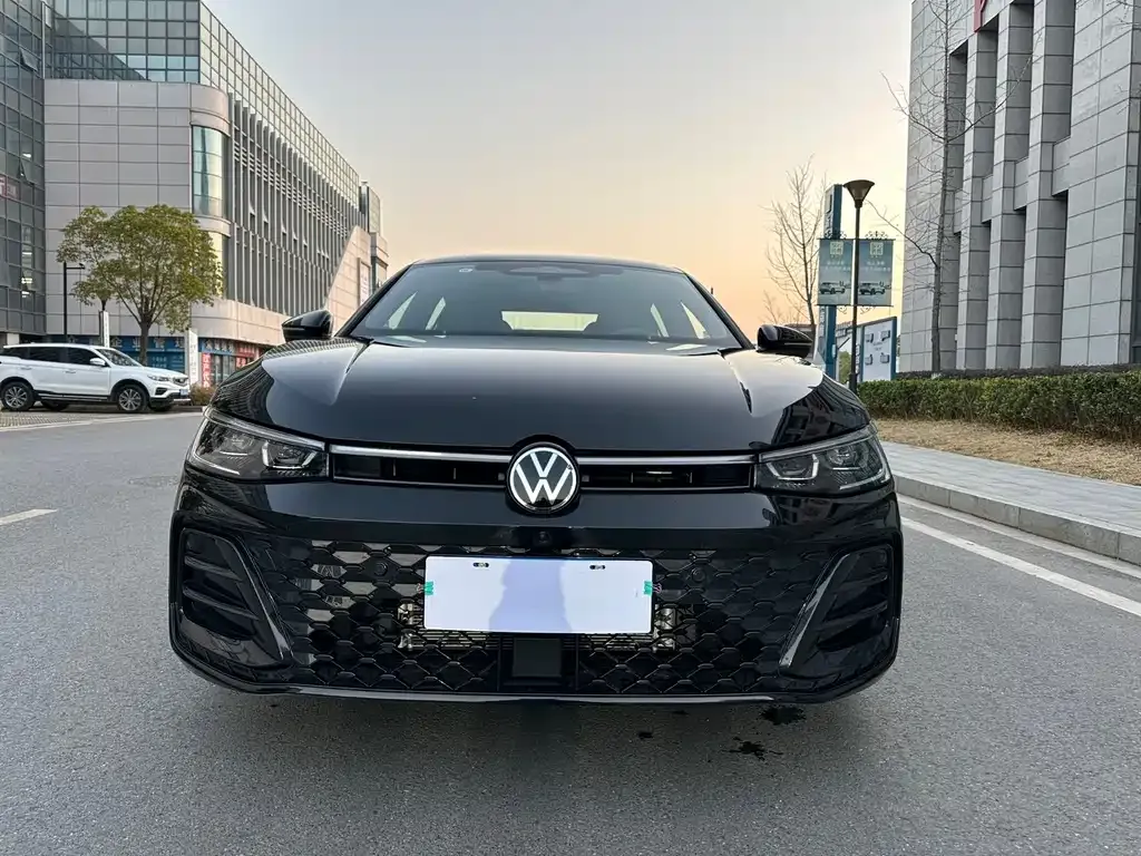 Volkswagen Passat 2025 из CN, фото 8
