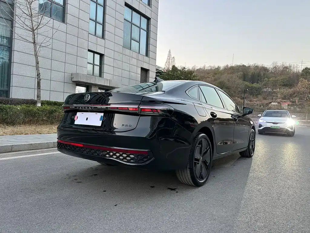 Volkswagen Passat 2025 из CN, фото 4