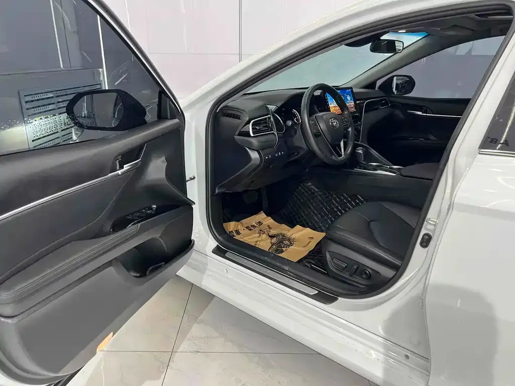 Toyota Camry 2022 из CN, фото 7