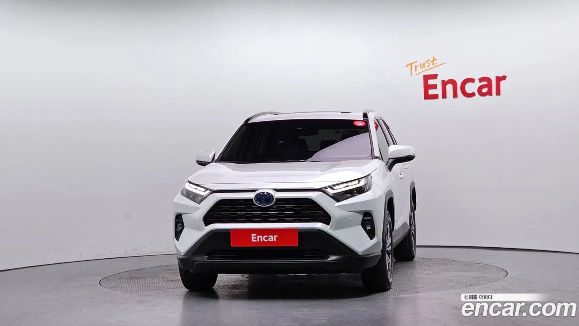 Toyota RAV4 2024 из KR, фото 3