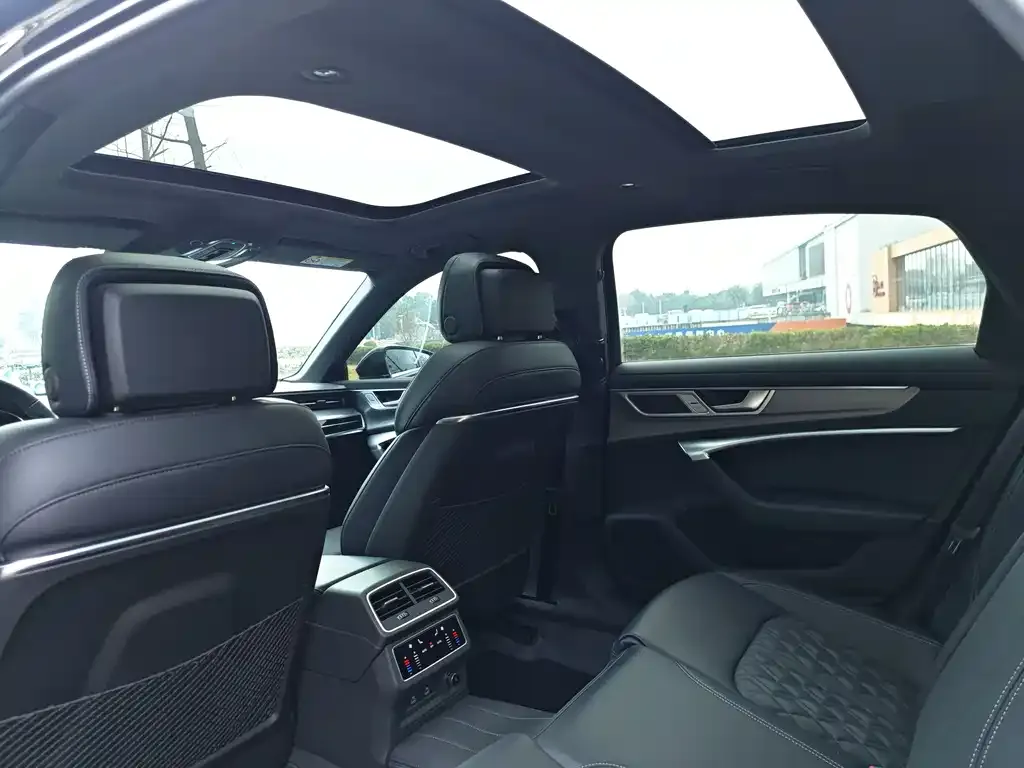 Audi A6L 2025 из CN, фото 9