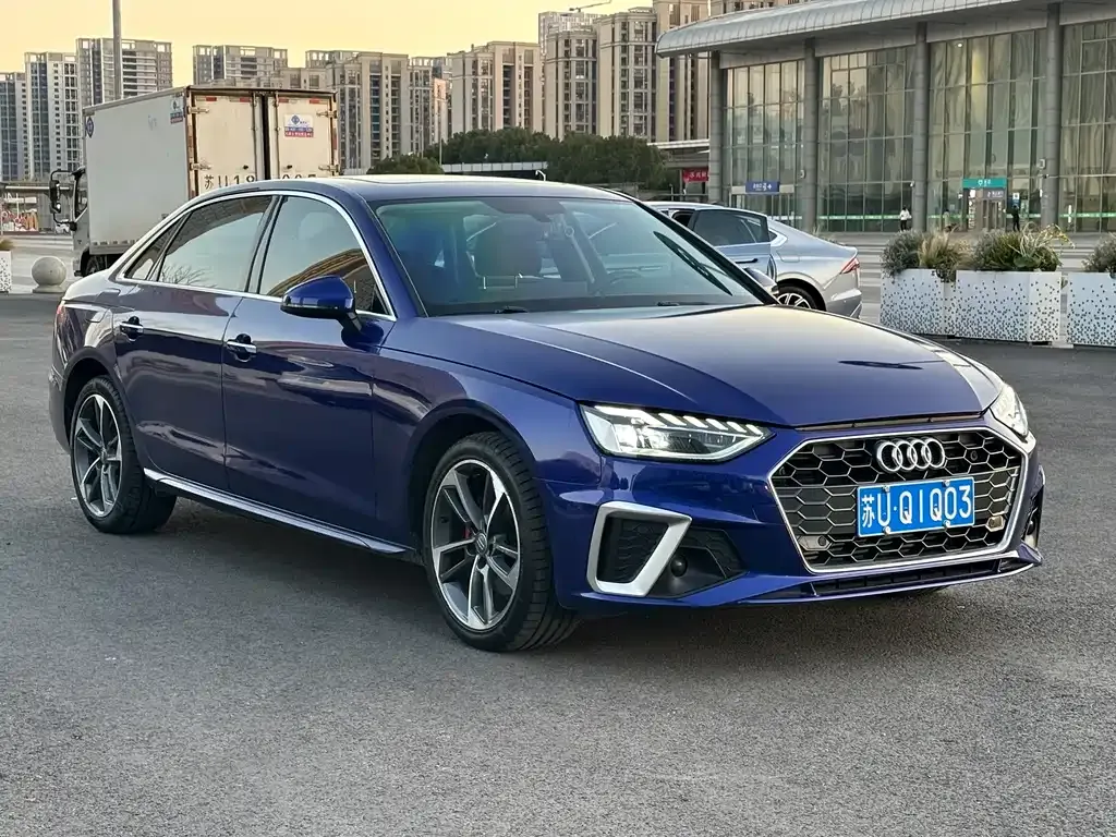 Audi A4L 2021 из CN, фото 7